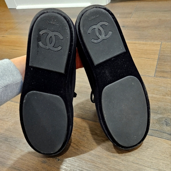 Chanel Black Velvet Sneakers - Size 39 1/2 - Picture 11 of 12
